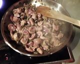 Une image de l'étape 2 de Rognons de veau au cognac.