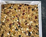 ઓટ્સ ચીક્કી (ગ્રેનોલા બાર) (Granola Bar Recipe in Gujarati) રેસીપી સ્ટેપ5ફોટો