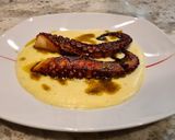 Foto del paso 5 de la receta Pulpo frito con crema de patatas y salsa de adobo
