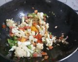 मिक्स व्हेजिटेबल भाजी (Mix Vegetable Bhaji Recipe In Marathi) रेसिपी स्टेप 2 फोटो