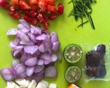 Foto langkah ke 1 dari resep Udang sambal embe.