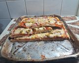 Foto del paso 14 de la receta: Pizza mega crocante con queso mozzarella y paleta,aceitunas