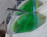 A picture of step 2 of Junky jelly dessert.