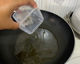 Foto langkah ke 5 dari resep Tumis Bunga Pepaya.