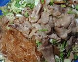 香蔥梅花肉炒冬粉的食譜步驟3照片