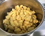 Une image de l'étape 2 de Purée de pommes de terre à la crème et parmesan.