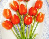 Hình bước làm 3 của món Salad cà chua (hoa tuylip)