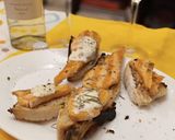 Foto del paso 4 de la receta: Salmón grillado sobre pan casero