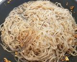 A picture of step 8 of Haemul-Japchae - Sweet Potato Noodles with Seafood (Hamgeyeong-do).