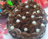 Foto del paso 4 de la receta: Huevos De Pascua Con Ganache De Chocolate Y Crema Bariloche Rellenos
