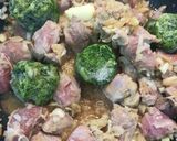 Foto del paso 2 de la receta Tacos de pavo con acelgas y salsa de soja 🍛