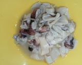 Foto langkah ke 2 dari resep Tahu cumi pedas manis.