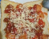 Foto langkah ke 5 dari resep Roti tawar (4) roti pizza.