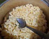 Foto langkah ke 1 dari resep Bolognese Mac & Cheese.
