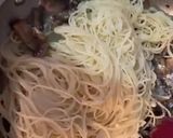 Foto langkah ke 6 dari resep Mushrooms Pasta.