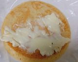 Hình bước làm 2 của món Bánh pancake cuộn phô mai