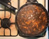 Foto del paso 5 de la receta: Champiñones con Pollo en Chile Pasilla