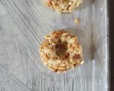 Foto langkah ke 6 dari resep Peanut tumbprint cookies.