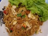 Mie goreng sosis telur mumer