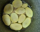 A picture of step 4 of Persian Potato Tahdig (Crispy Potato Crust).