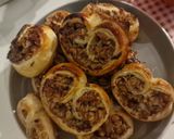 عکس مرحله 8 از دستور شیرینی رول سیب و گردو 🍎🥨