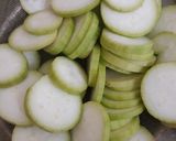 A picture of step 1 of Stir fried bottlegourd.