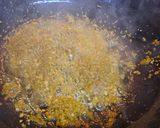 A picture of step 2 of Tom Yum Pasta.