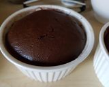 Csokiszuflé vaníliafagyival recept fázis 6 fotója