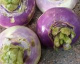 A picture of step 1 of Turnip and fenugreek sabji.