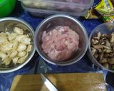 Foto langkah ke 1 dari resep Ayam jamur janten saus teriyaki.
