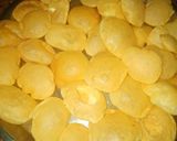 सूजी के गोलगप्पे और मीठा पानी (suji ke golgappe aur meetha pani recipe in Hindi) रेसिपी चरण 2 फोटो