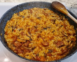 Foto del paso 5 de la receta: Arroz con champiñones y chorizo