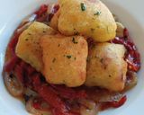 Foto del paso 9 de la receta: Bacalao en tempura con ensalada de piquillos y cebolla confitada