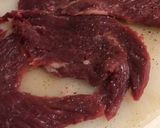 Foto del paso 1 de la receta: Churrasco encebollado y ají