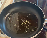 Foto del paso 1 de la receta: Berenjenas rellenas de chorizo parrillero