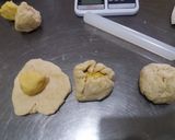 Foto langkah ke 3 dari resep Karipap/curry puff a.k.a pastel.