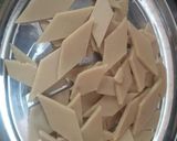 काजू की बर्फी (काजू कतली) (Kaju ki barfi /kaju katli recipe in Hindi) रेसिपी चरण 9 फोटो