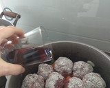 Foto del paso 4 de la receta: Albóndigas en salsa con papas y boniato (sin gluten)