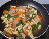Foto langkah ke 5 dari resep Capcay Kuah Kental.