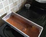 Foto langkah ke 3 dari resep Singkong caramel cake.