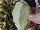 लसोडे और कच्चे आम का खट्टा मीठा इंस्टेंट आचार