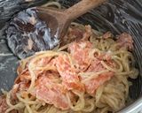 A picture of step 3 of Smoked Salmon Spaghetti.