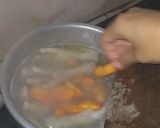 Foto langkah ke 3 dari resep Sup Cakar Sederhana.
