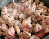 Foto del paso 1 de la receta: Mollejas en salsa de tomate