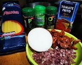Foto del paso 1 de la receta: Espaguetis con jamón y chorizo gluten free
