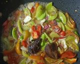 Foto langkah ke 5 dari resep Asin Cumi Asam Manis.