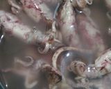 Foto langkah ke 1 dari resep Tumis Cumi sontong pedas..