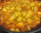 Krumplis tészta szaftosan recept fázis 3 fotója