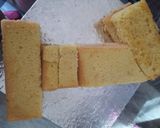 A picture of step 1 of Cream cake with gold marshmallows 😋🎂🎂.