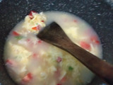 Telur kuah tomat